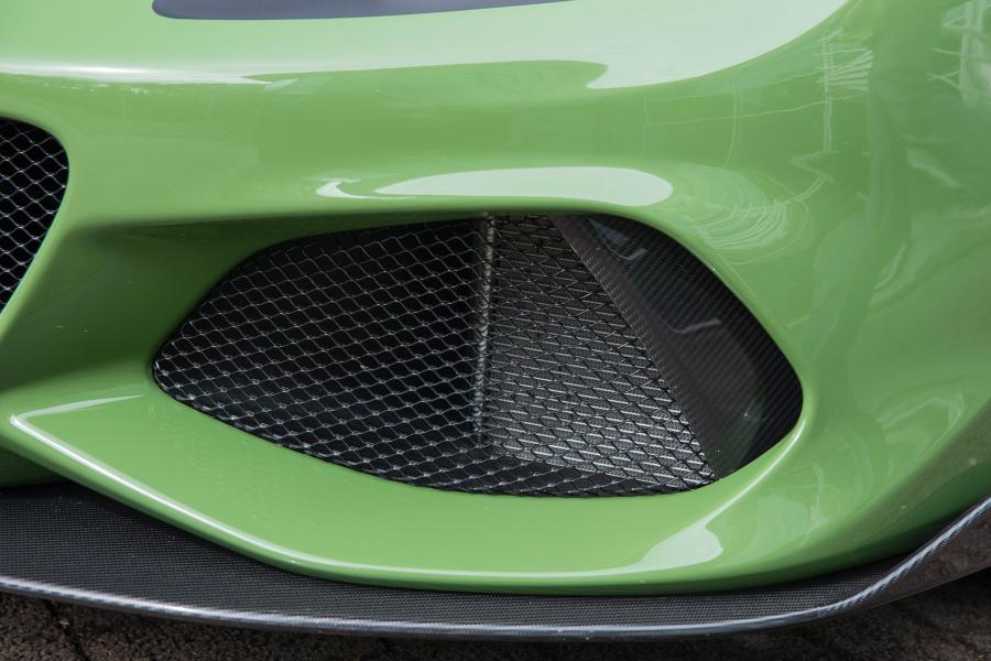Детали экстерьера Lotus Exige Sport 410 Roadster 2018 года  (UK) (фото 7 из 12)